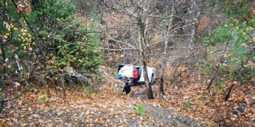 Fekede Otomobil 25 Metre Uçuruma Yuvarlandı 1 Yaralı (1)