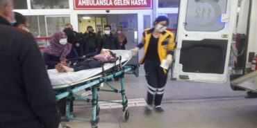 Kozan’da Motosiklet Çocuğa Çarptı 1 Ağır Yaralı (1)