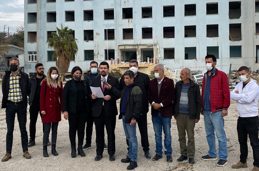 CHP Kozan İlçe Örgütü Yıkımı Devam Eden Devlet Hastanesiyle İlgili Açıklama Yaptı