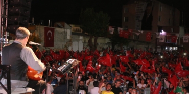 Kozanda-Ugur-Isilak-Konser-Verdi