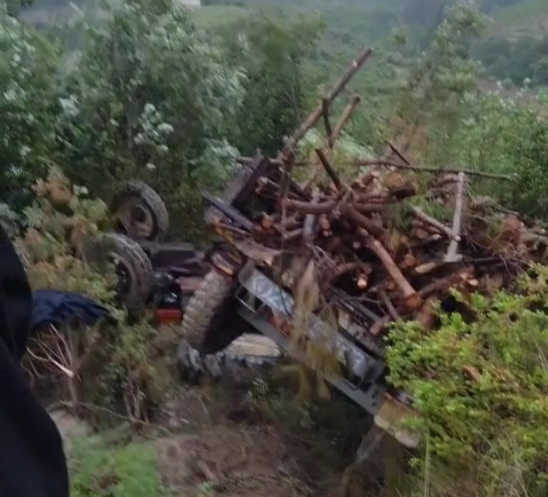 VideoCapture_20250513-155956-min