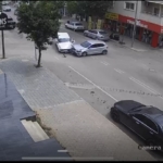 Kozan'da Trafik Kazası Anı Güvenlik Kamerasına Yansıdı (2)